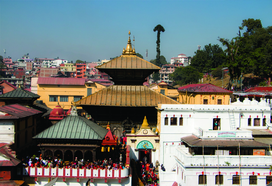 पशुपतिनाथ: आस्था र काठको कलाले चिनिने नेपालको पुरानो पहिचान।
